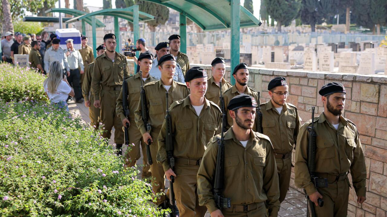 Israeli Army Acknowledges 15,000 Soldier Shortfall, Demands Haredim Conscription Law