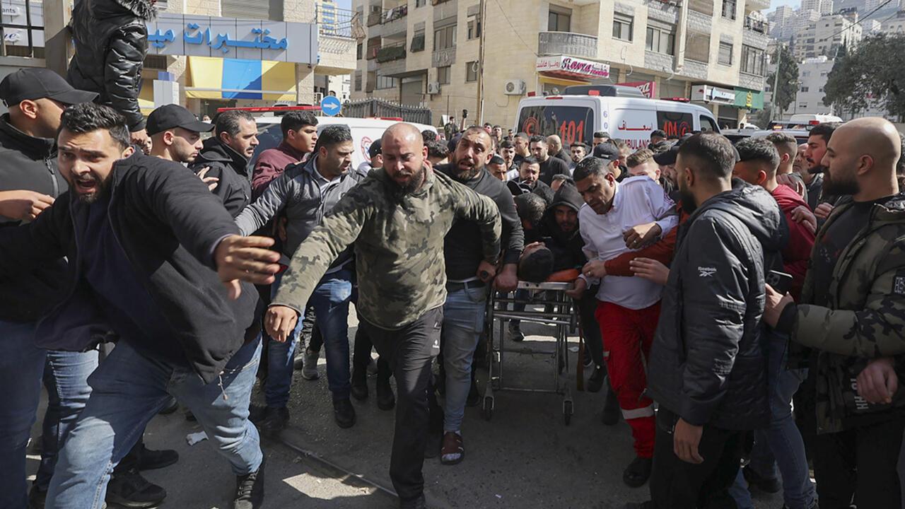 Israeli raid in Nablus kills about a dozen Palestinians, wounds more than 80