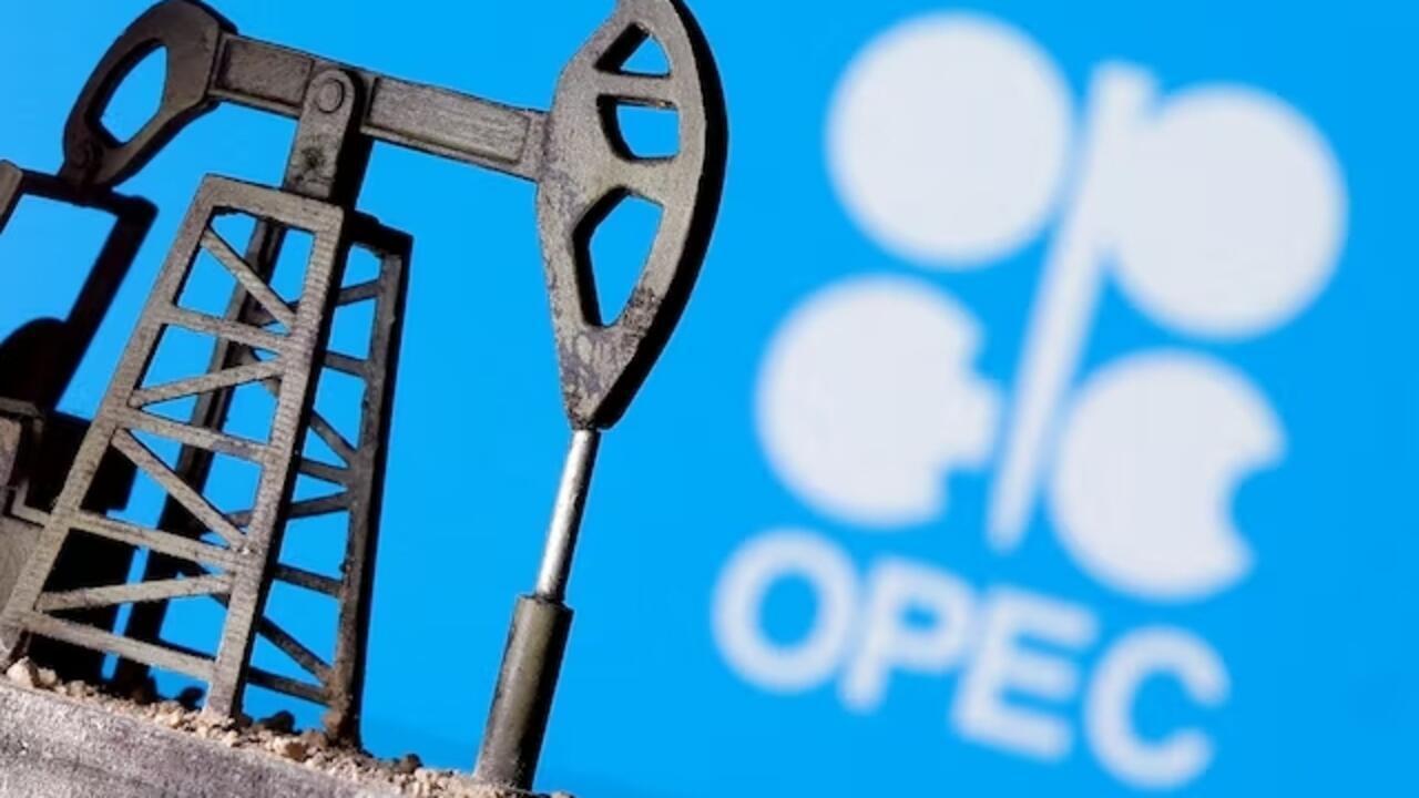 Kremlin Says Russia Will Stay in OPEC+ After United Arab Emirates Exit