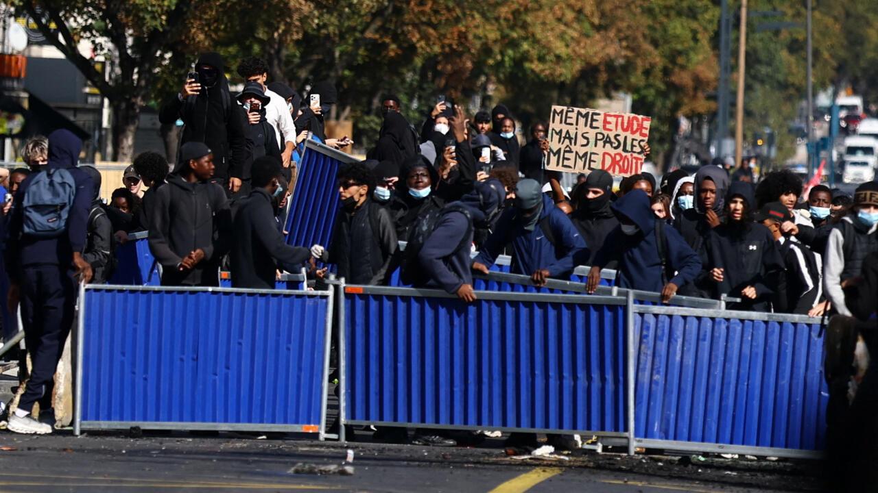 France Police Clash With Students as 564 Schools Face Disruptions and Fires