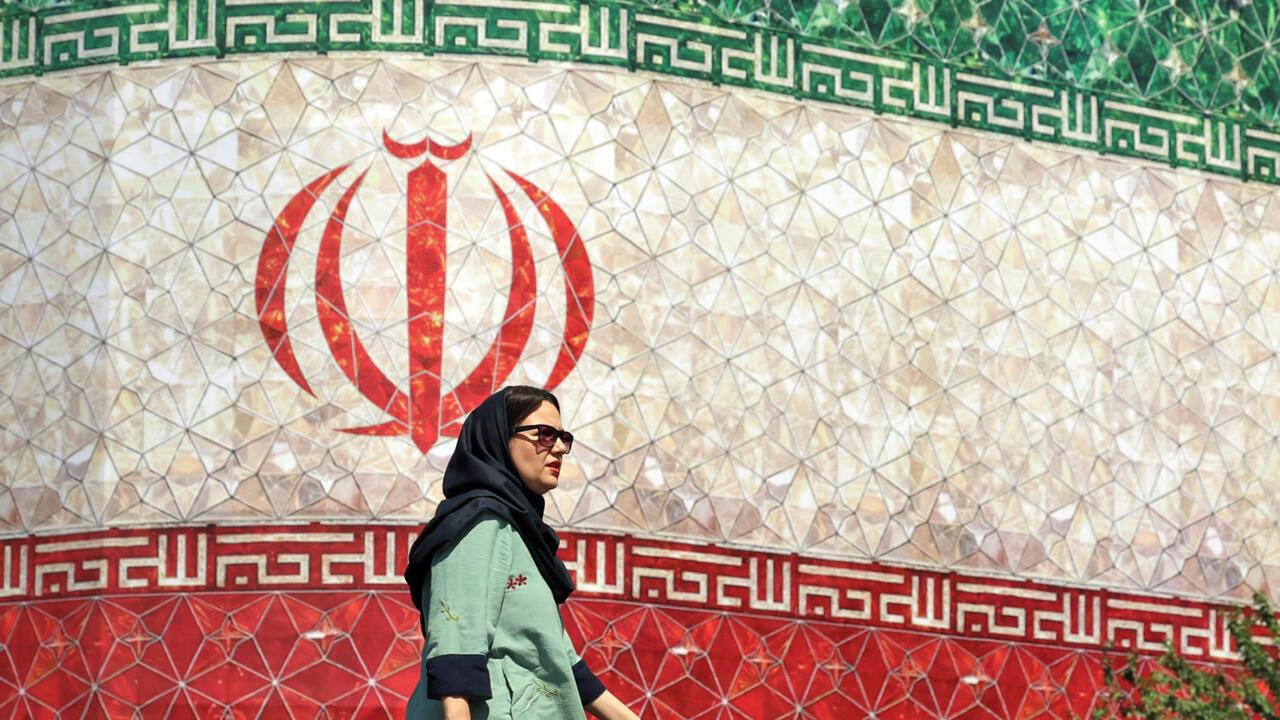 Iran Keeps Strait of Hormuz Blocked After Trump Declares Deal Over