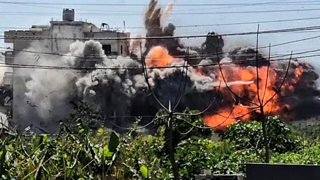 IDF Kills Three Hezbollah Fighters, Surrounds Bint Jbeil in Southern Lebanon Offensive