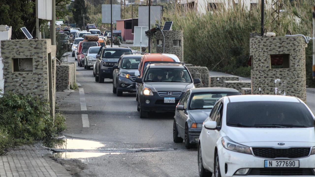 Lebanese Begin Returning Amid Clearing Debris and Clearing Mines
