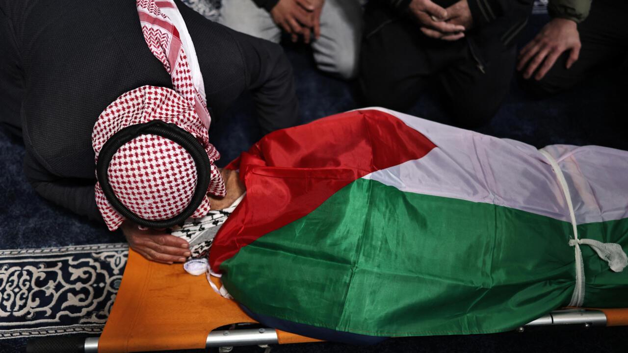 Gaza Ceasefire Death Toll Reaches 818 Martyrs, 2,301 Injuries Since October 11, 2025