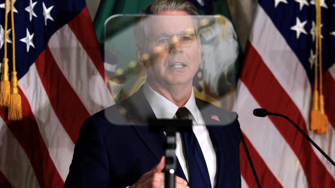 U.S. Announces Economic D-Day to Isolate Iran, Targets China’s Iranian Oil Trade