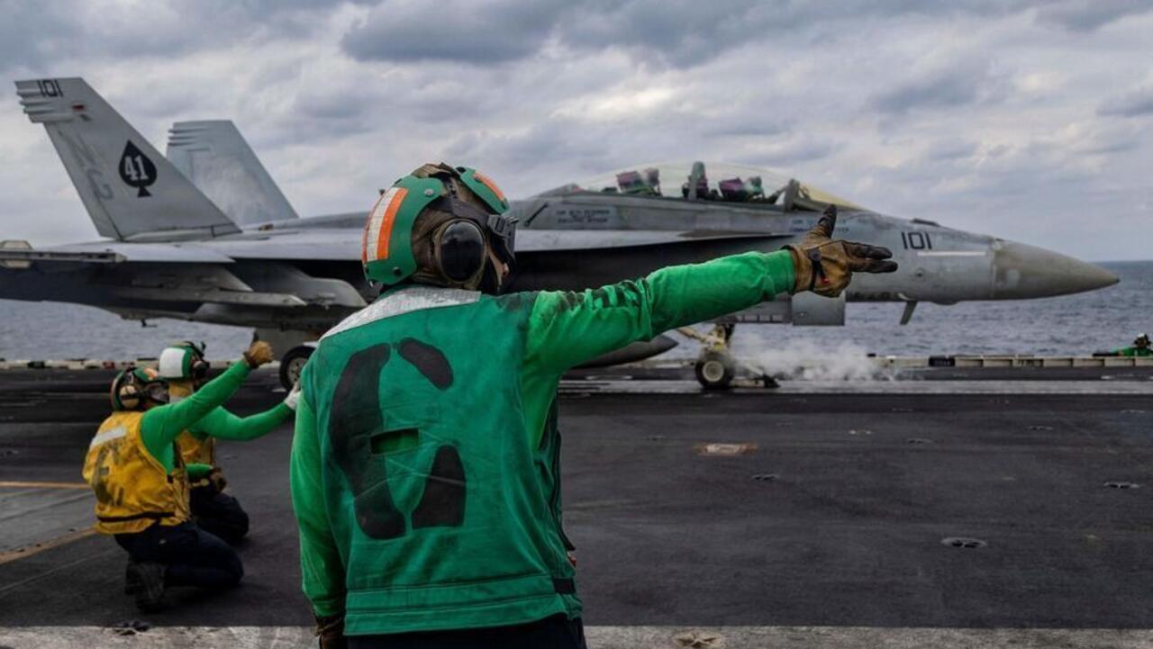US Strikes Near Strait of Hormuz Damage Iran Drinking-Water Reservoirs, Cutting 20,000 Residents