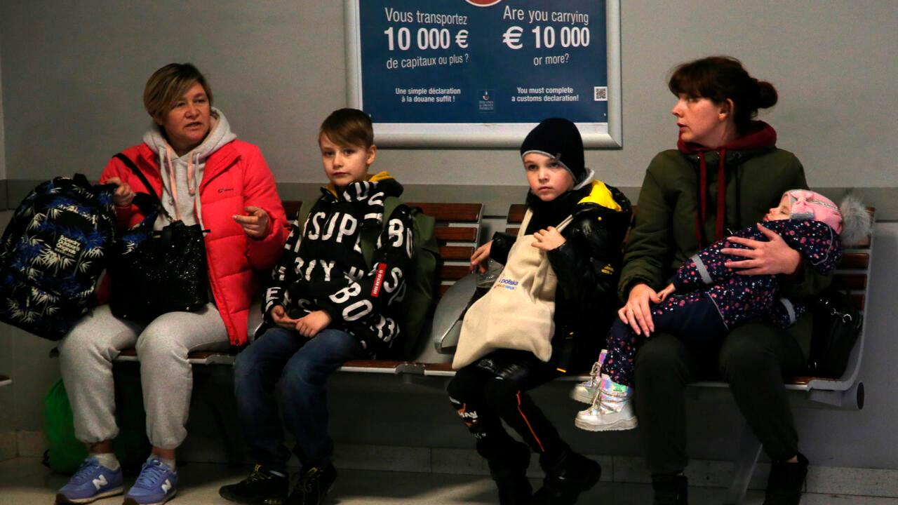 Bob the bus misses Ukraine aid trip after breakdown