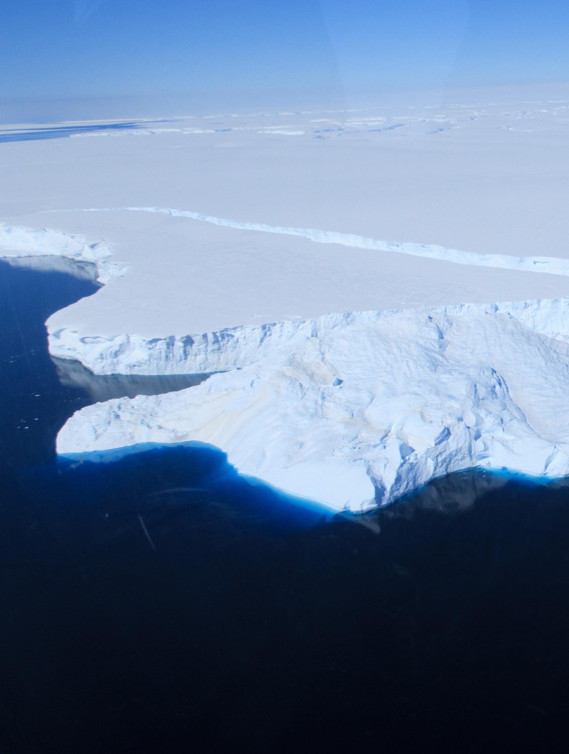 Tropical Warm Pool Warming Sent Moisture to Queen Mary Land, Boosting Antarctica Ice Gain