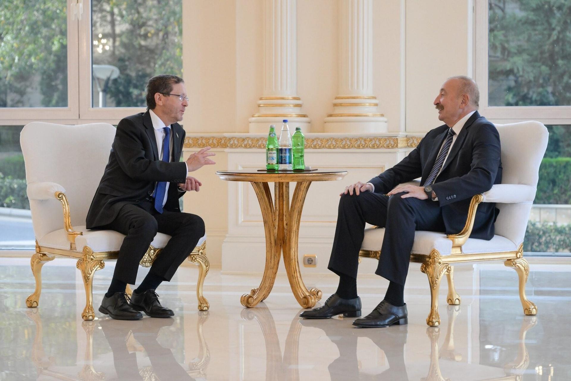 Isaac Herzog Meets Ilham Aliyev in Baku To Strengthen Israeli-Azerbaijani Cooperation