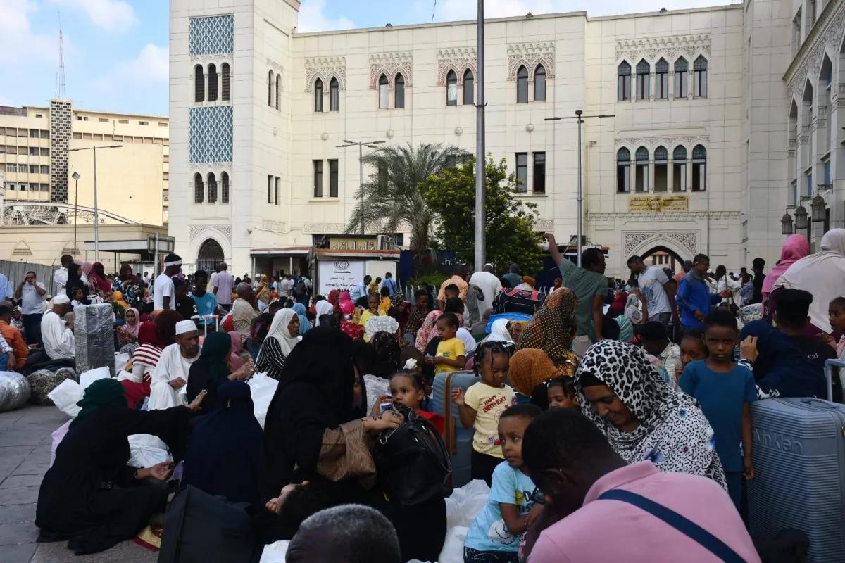 Security Campaigns Push Sudanese to Return From Egypt Through Arqin Crossing Before Eid Al-Fitr