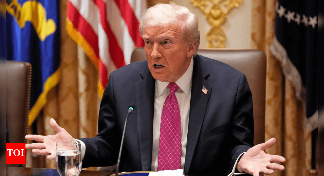 Pakistan Attacks Afghanistan as Trump Claims He Can Easily End War