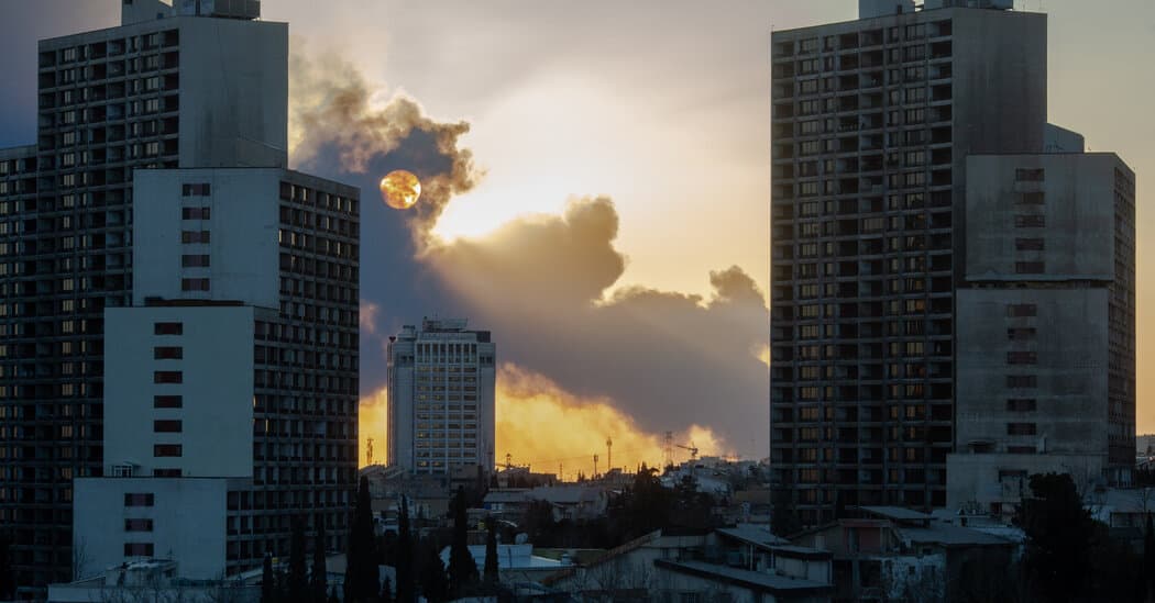 Israel and U.S. Coordinate 4,000-5,000 Daily Calls, Divvy Targets as They Wage War on Iran