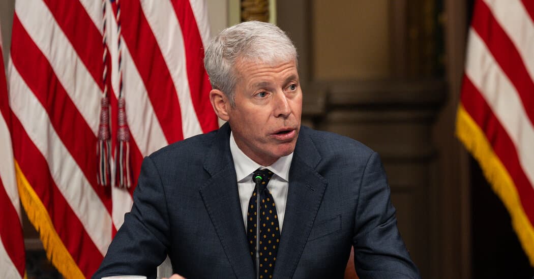 Energy Secretary Says ‘No Guarantees’ Oil Prices Will Fall Soon