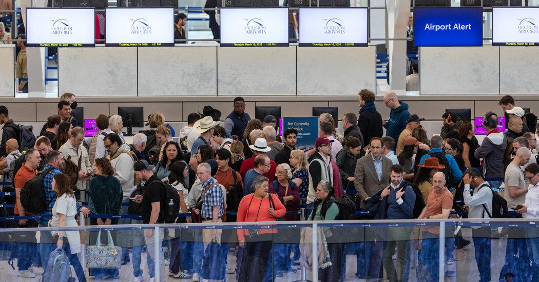 ICE Deploys Agents to 14 U.S. Airports to Shore Up Screening and Crowd Control