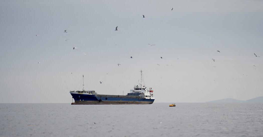 US Navy Blockades Strait of Hormuz After Iran Peace Talks Collapse