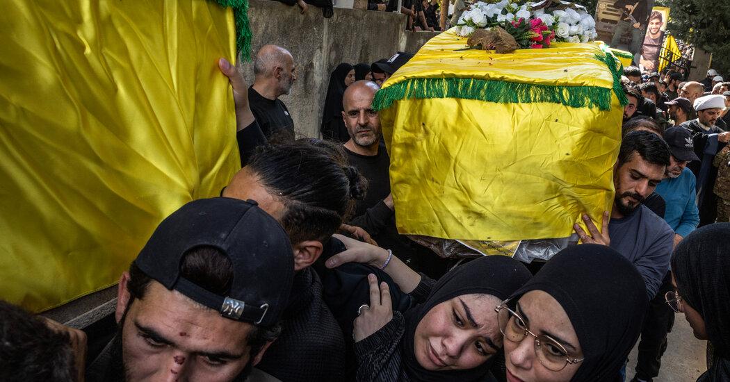 Israel Strikes Southern Lebanon During Ceasefire; Villagers Conduct Mass Burial in Kfar Sir