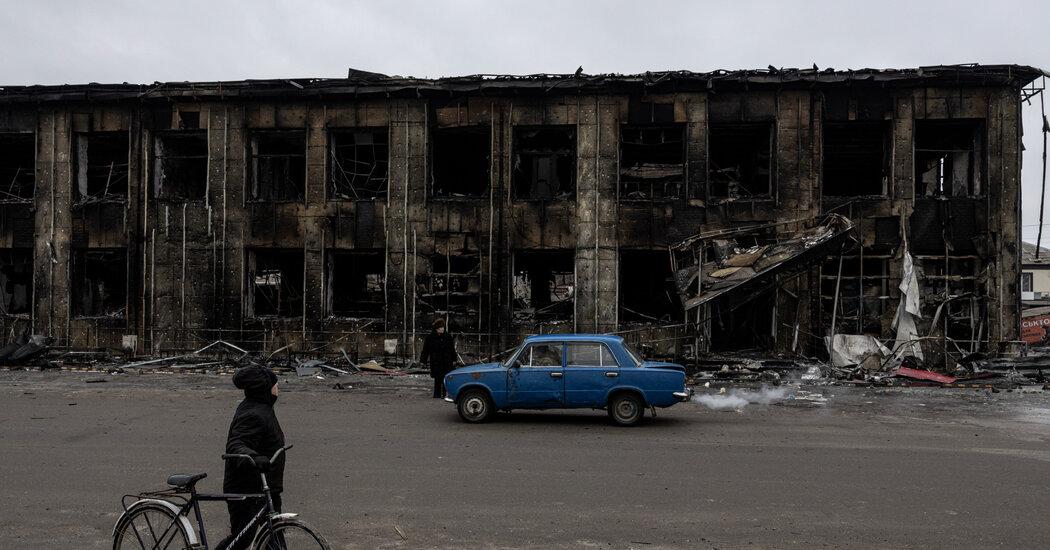Zelenskyy Proposes Putin Meeting as Russia Kills 12 in Ukraine Strikes