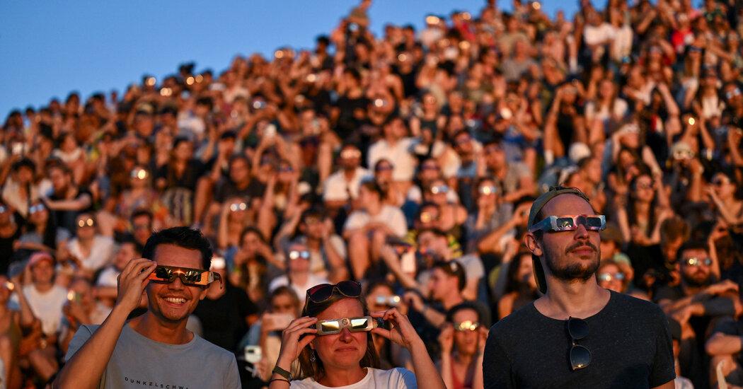 Total Solar Eclipse Darkens Greenland, Iceland, Spain, and UK as Millions Watch