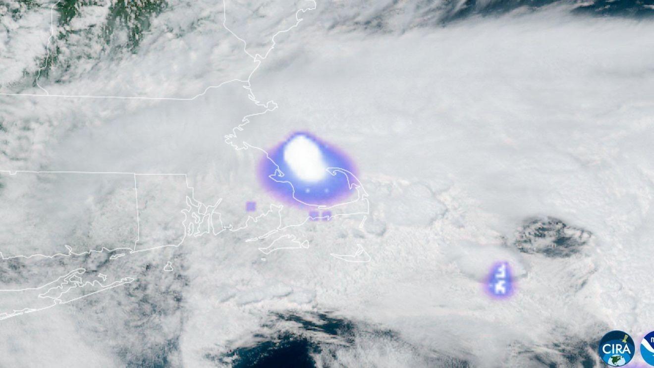 3-Foot Meteor Explodes Near Massachusetts-New Hampshire Border, Shaking Southern New England