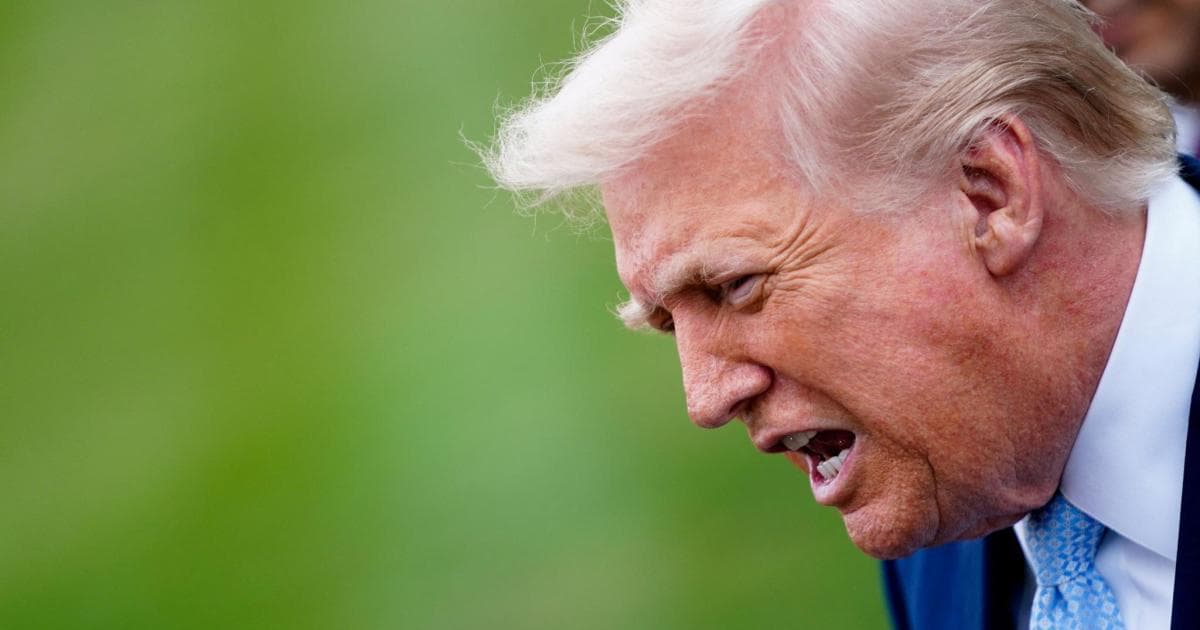 Trump Deploys ICE to Airports to Aid TSA During DHS Shutdown