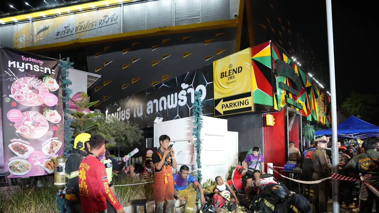 Fire Engulfs Rong Beer Na Lat Phrao Pub In Bangkok, Kills At Least 27