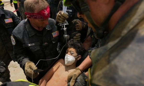 Venezuela Earthquake Death Toll Reaches 1,450 as La Guaira Searches Continue