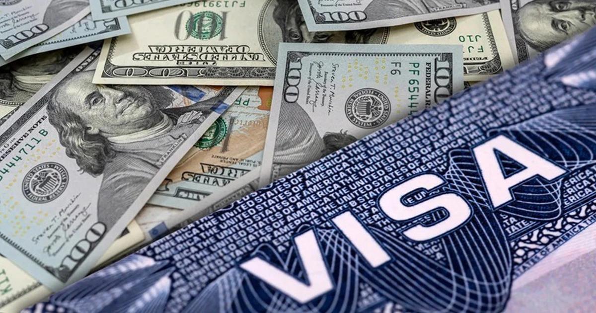 Trump Administration Pauses All Immigrant Visa Appointments Worldwide for Consular Training
