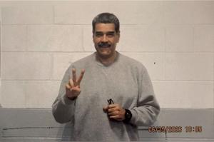 Nicolás Maduro Posts Peace Sign Photos From New York Prison After U.S. Capture