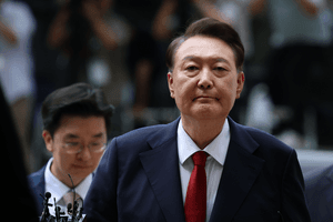 Seoul Central District Court Acquits Yoon Suk Yeol Over Alleged Aid to Lee Jong-sup Flee