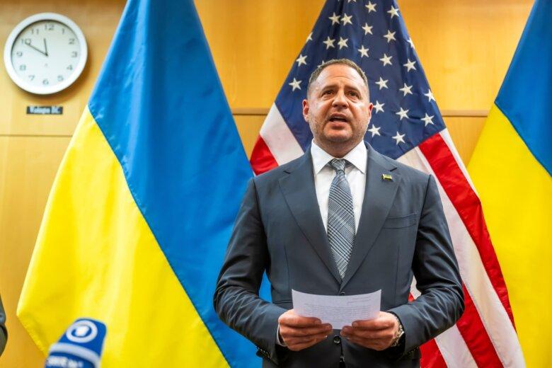 Ukrainian Anti-Corruption Investigators Search Andriy Yermak's Home, Prompting His Resignation