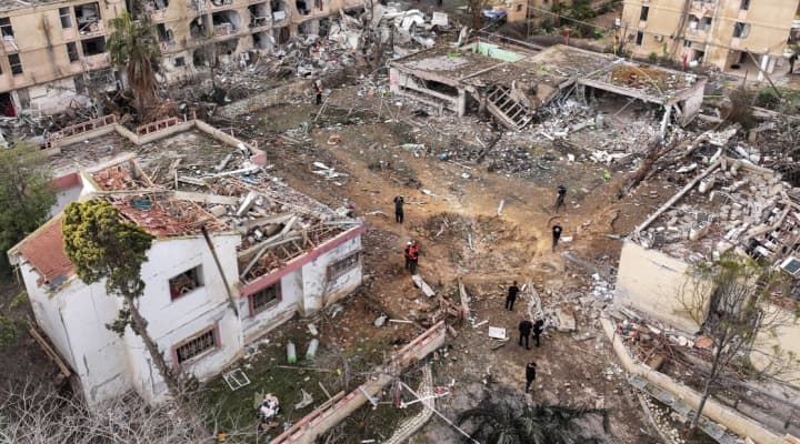 Iranian Missiles Strike Dimona and Arad Near Negev Nuclear Research Center, Injuring Over 160