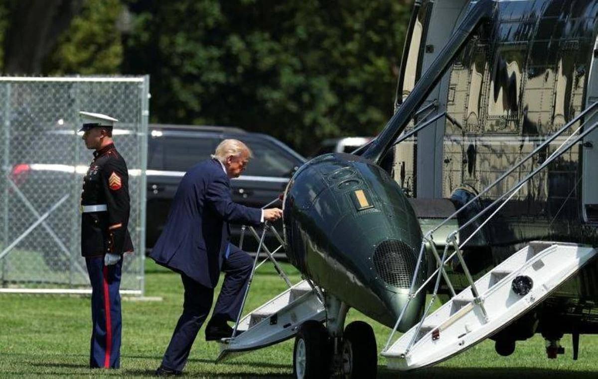 FAA Investigates Near-Miss Between Marine One Carrying Donald Trump and Passenger Jet Over Washington