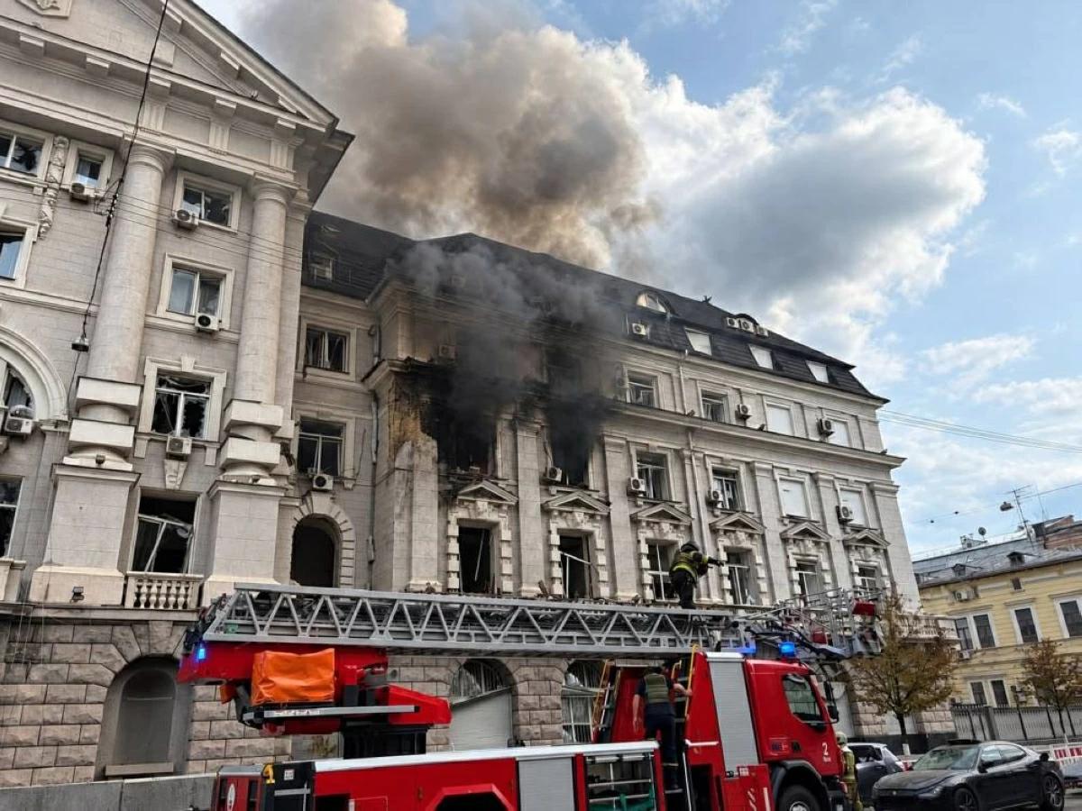 Russian Drone Strikes Ukraine SBU Headquarters in Kyiv, Zelenskyy Says Targeted Chief’s Office