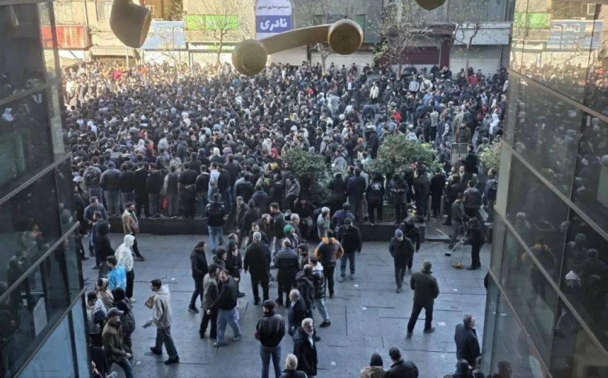 Amnesty Says Iranian Authorities Committed Crimes Against Humanity in 2022 Woman Life Freedom Crackdown