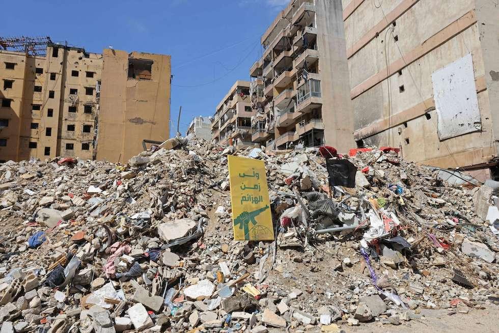 Israeli Airstrikes Kill Paramedics and Child as Lebanon, Israel Negotiate in Washington