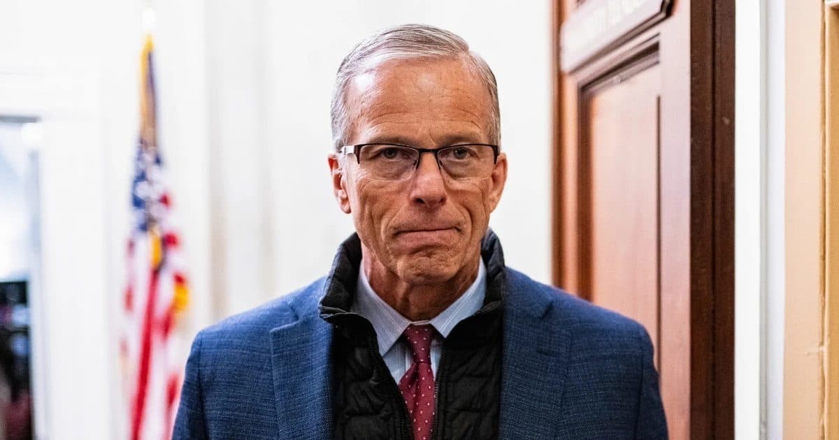 Trump Presses Senate to Pass SAVE America Act, Vows Opposition to No-Vote Senators