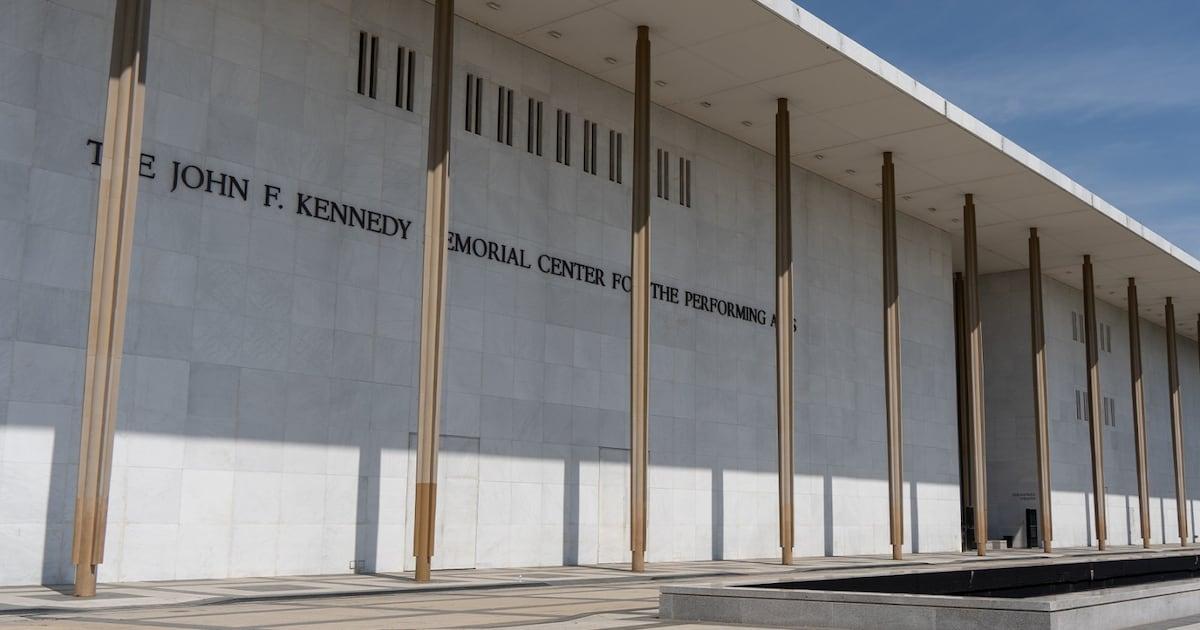 Thousands Form Human Chain Around Kennedy Center After Trump Threatens Closure And Demolition