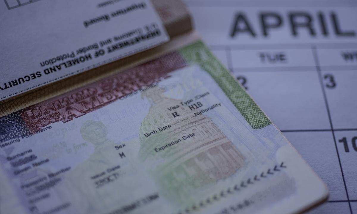 US Imposes New $100,000 Fee on H-1B Visas, Sparking Widespread Backlash