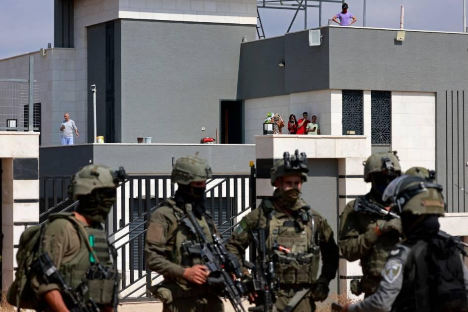 Mike Huckabee Condemns Israeli Settlers’ Five-Night Siege of Three Qusra Homes