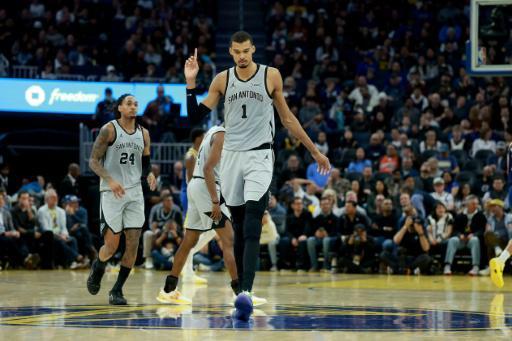 Wembanyama Scores 41 and 18 Rebounds as Spurs Win 10th Straight