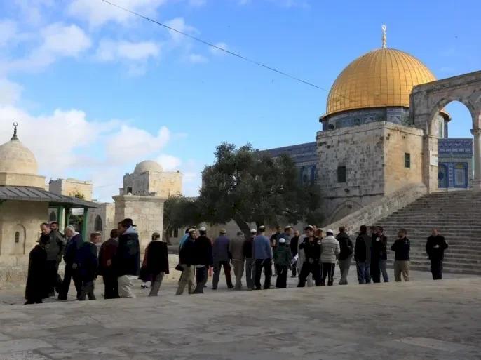 Six Settlers Storm Al-Aqsa Mosque With Bread Offerings After Assaulting Guards
