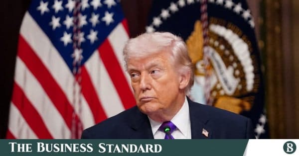 Trump Aides Battle Over Timing And Terms Of U.S. Exit From Iran War