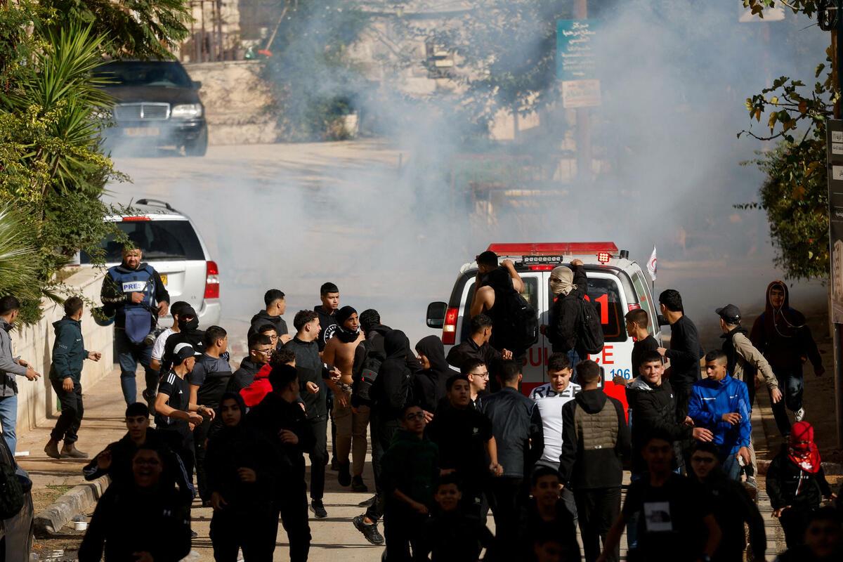 Israeli Settlers Beat and Rob Canadian, Three Italians in Occupied West Bank Village Near Jericho