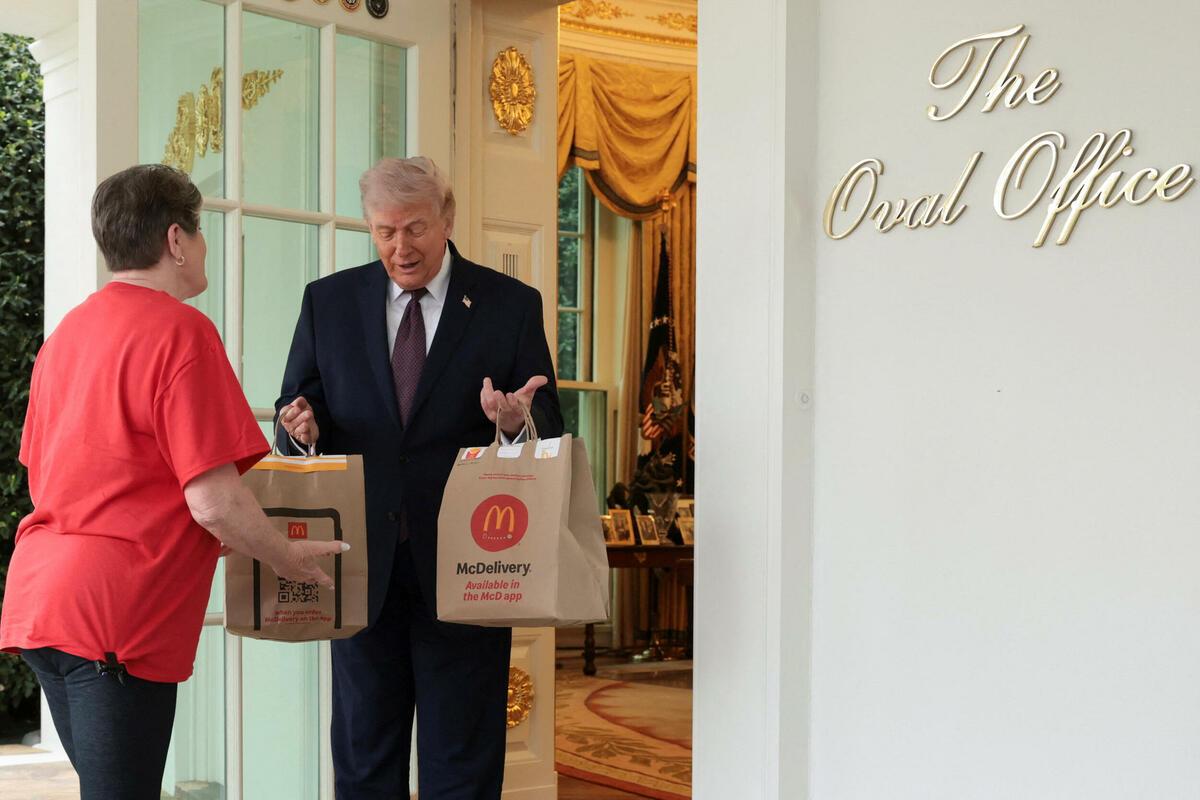 Trump Hands $100 Tip To DoorDash Grandma In Staged White House McDonald's Delivery