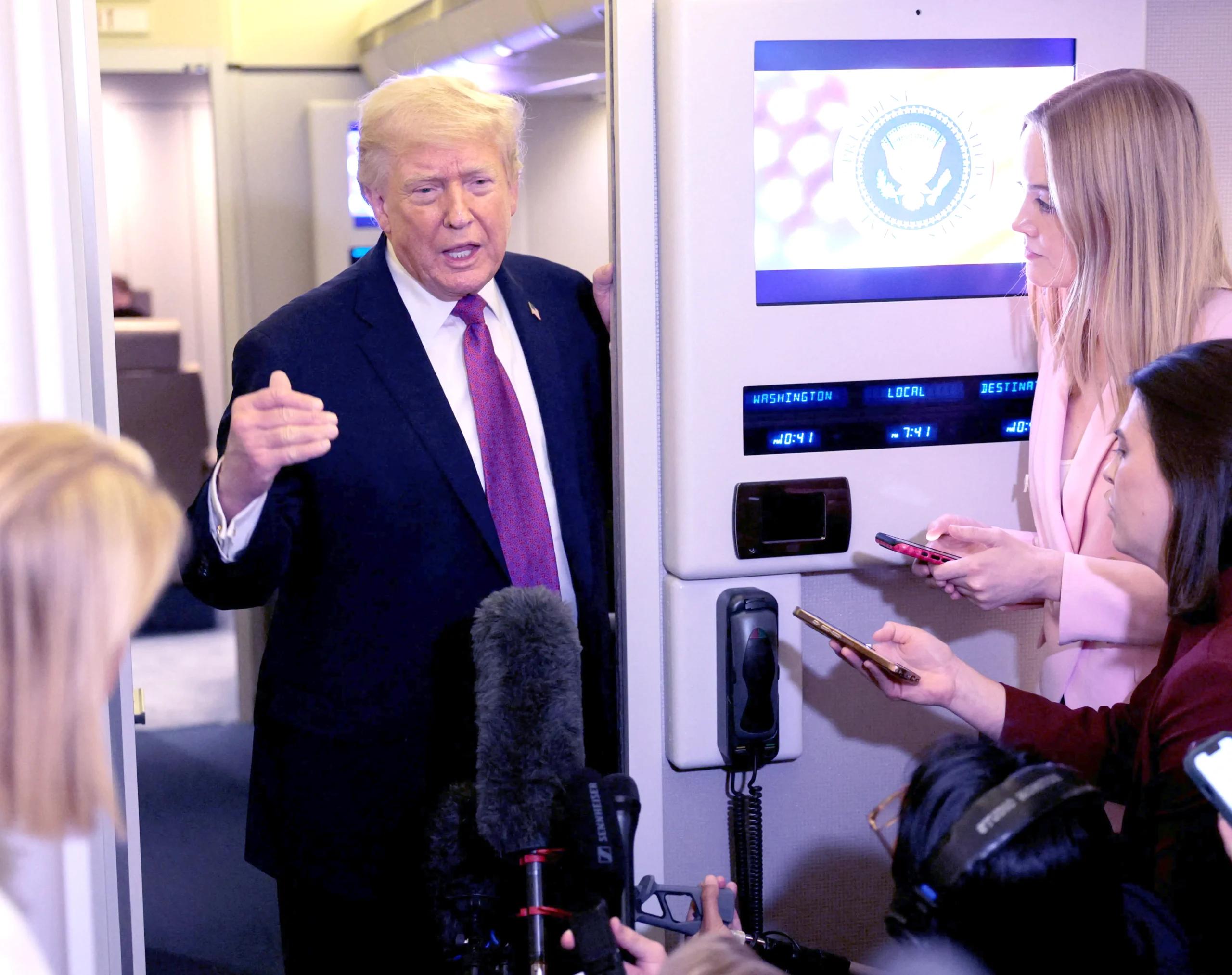 Trump Extends Iran Ceasefire While Keeping Strait of Hormuz Blockade In Place