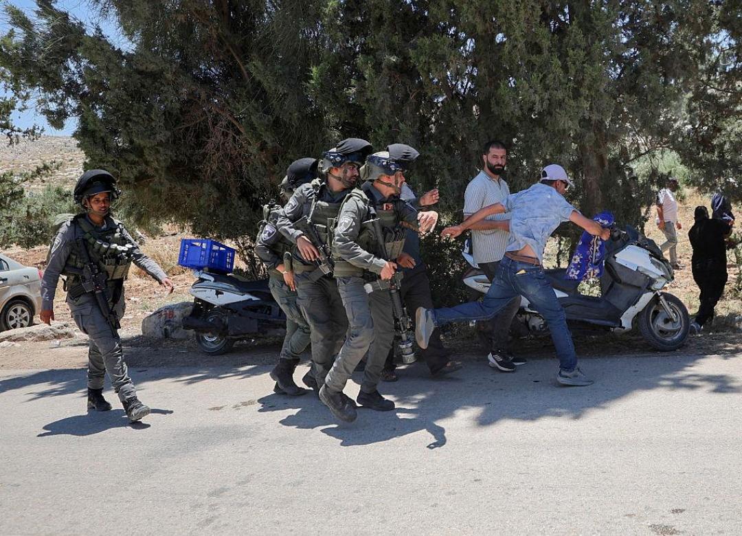 Masked Israeli Settlers Attack NBC News Crew and Palestinian Woman in Jalud Near Nablus
