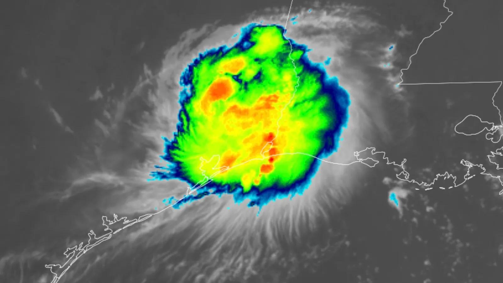 Hurricane Lowell Strengthens to Category 4 Near Hawaii, Forecast Track Calls for Sharp Turn