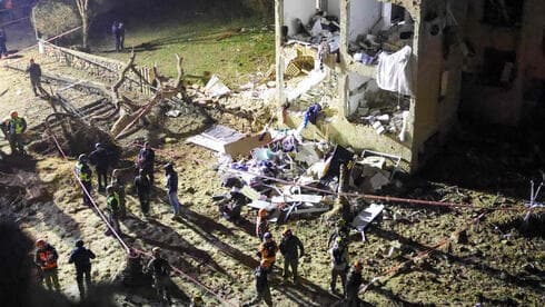 Iranian Missiles Strike Israel; Officials Report 180 Injured Amid Conflicting Casualty Figures.