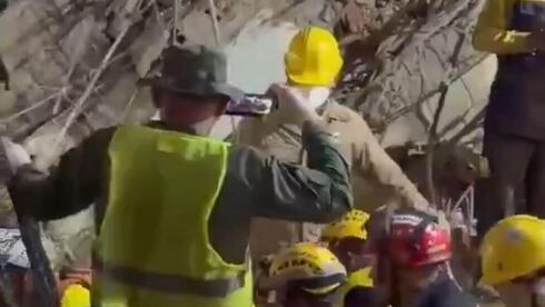 Venezuelan Rescuers Pull Klieber Moran Alive From Los Corales Garden 1 After Six Days