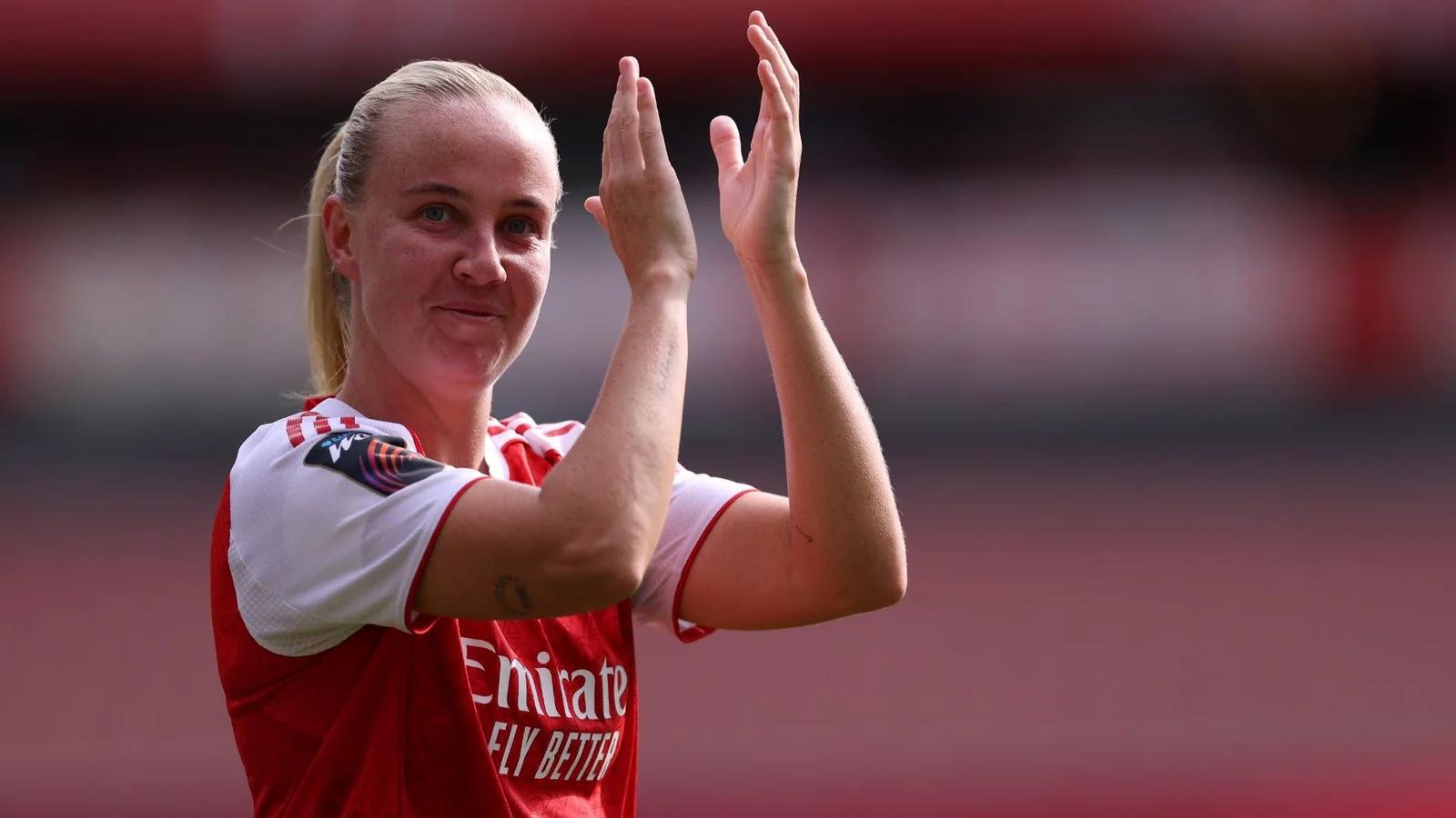 Beth Mead Leaves Arsenal After Nine Years, Close to Manchester City Move